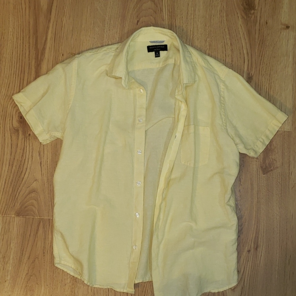 Banana Republic mens  button down shirt.